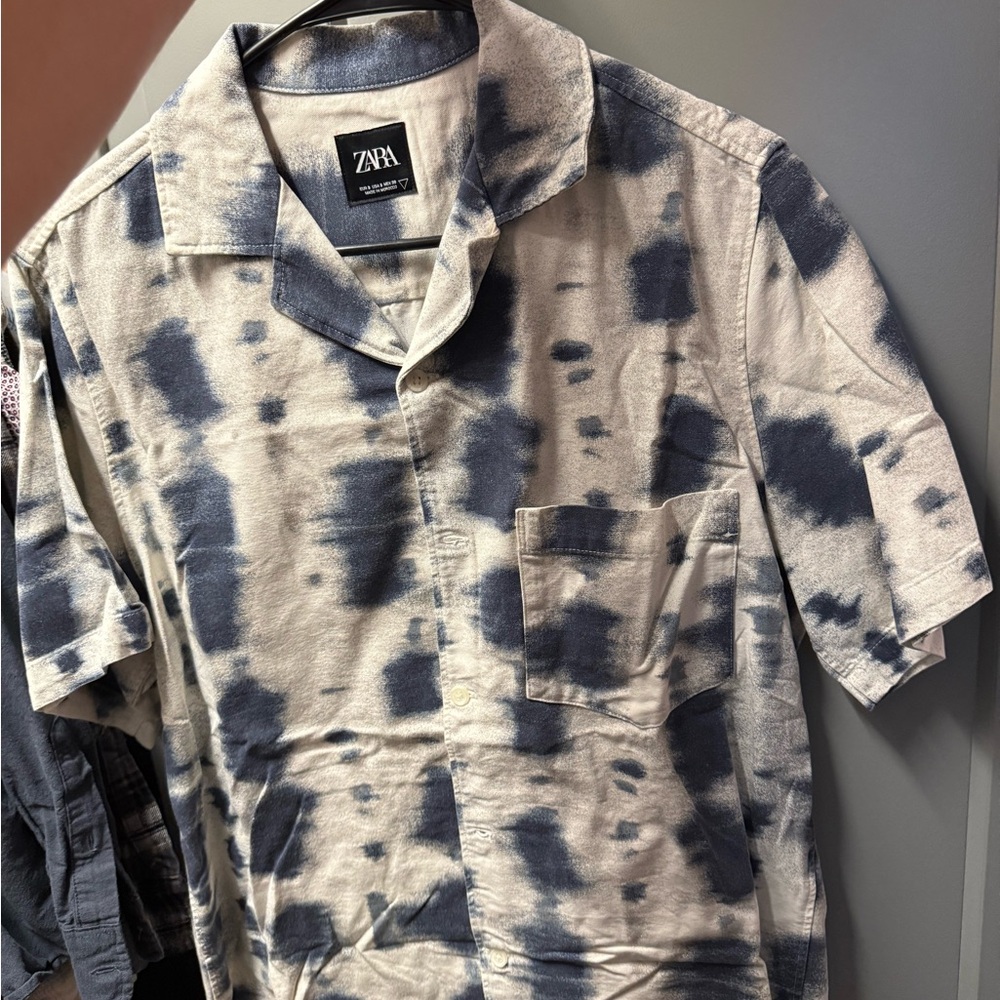 Zara Blue and White Casual Button Down Shirt